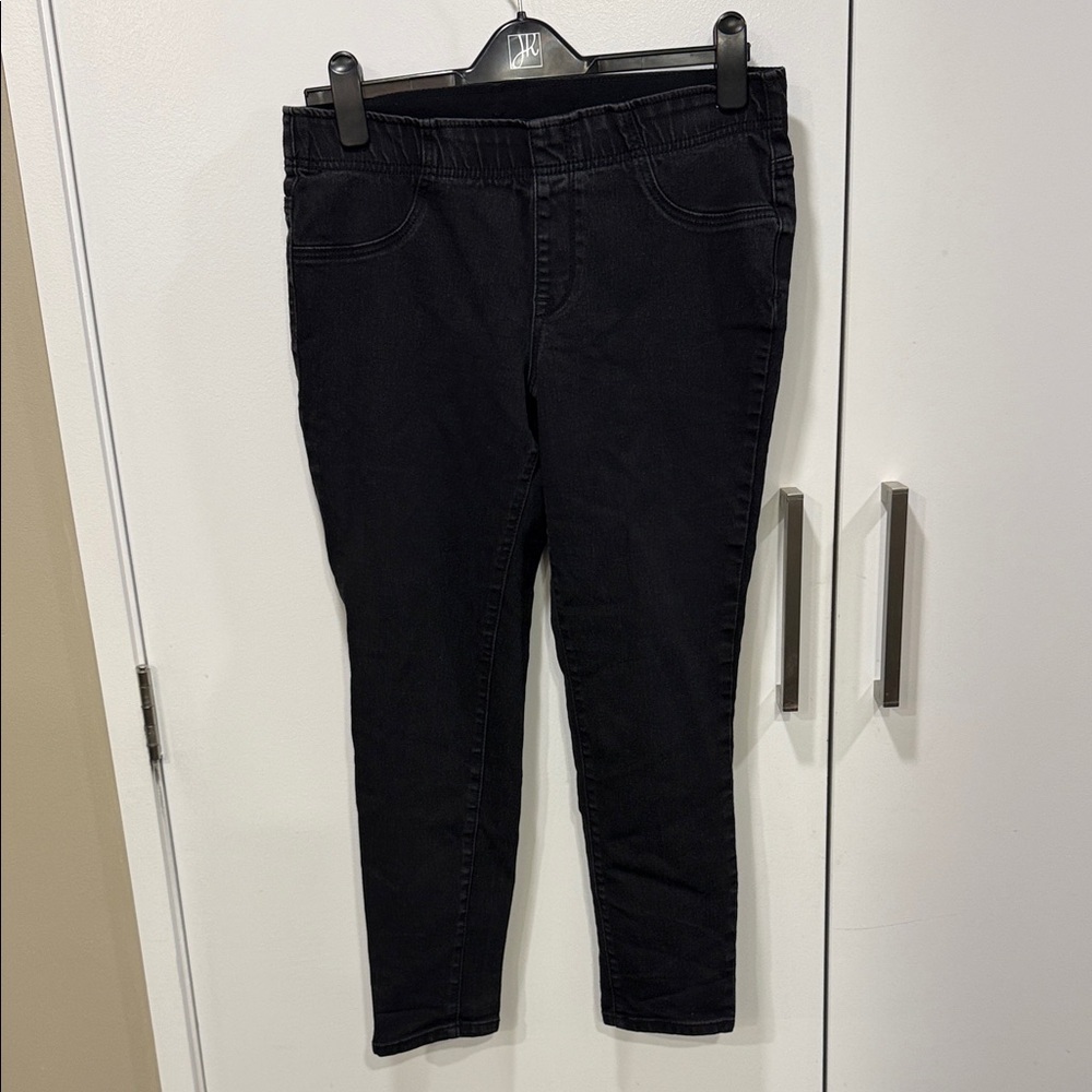 Women's Black Jaggings